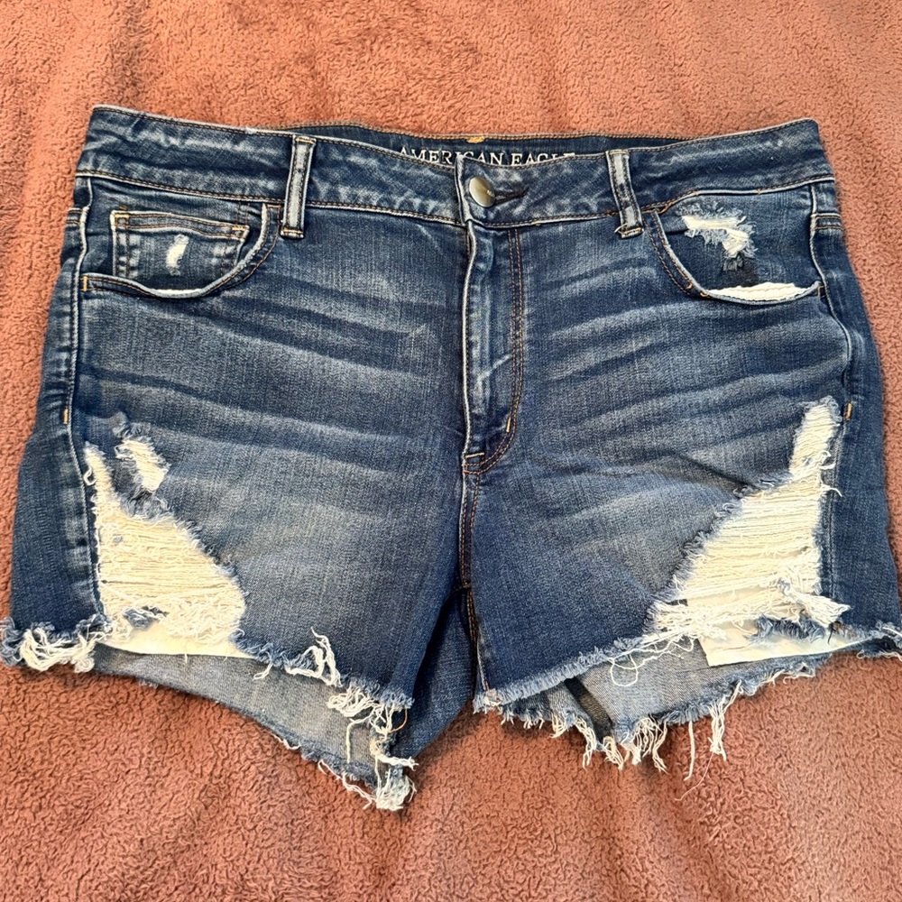 American Eagle shorts size 16 like new